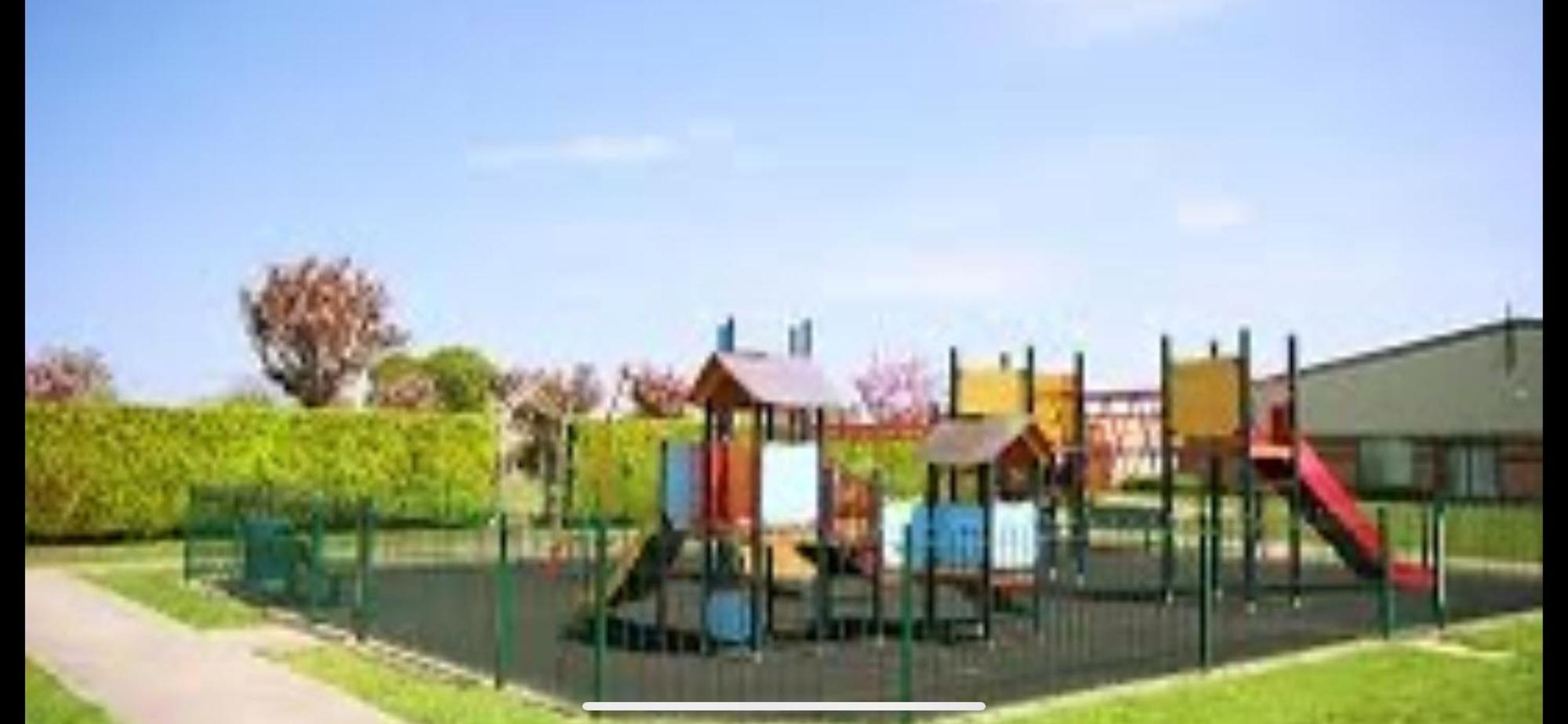 הוילה קינגסטון אפון הול Hares Haven Pet Friendly Sleeps 6 מראה חיצוני תמונה