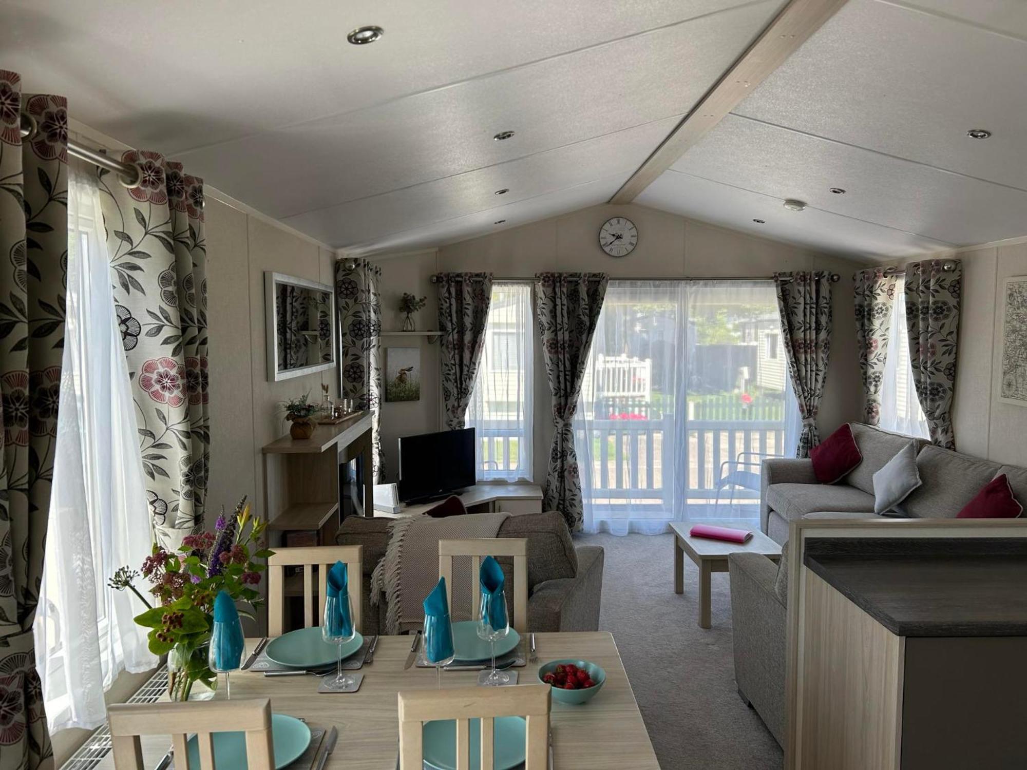 הוילה קינגסטון אפון הול Hares Haven Pet Friendly Sleeps 6 מראה חיצוני תמונה