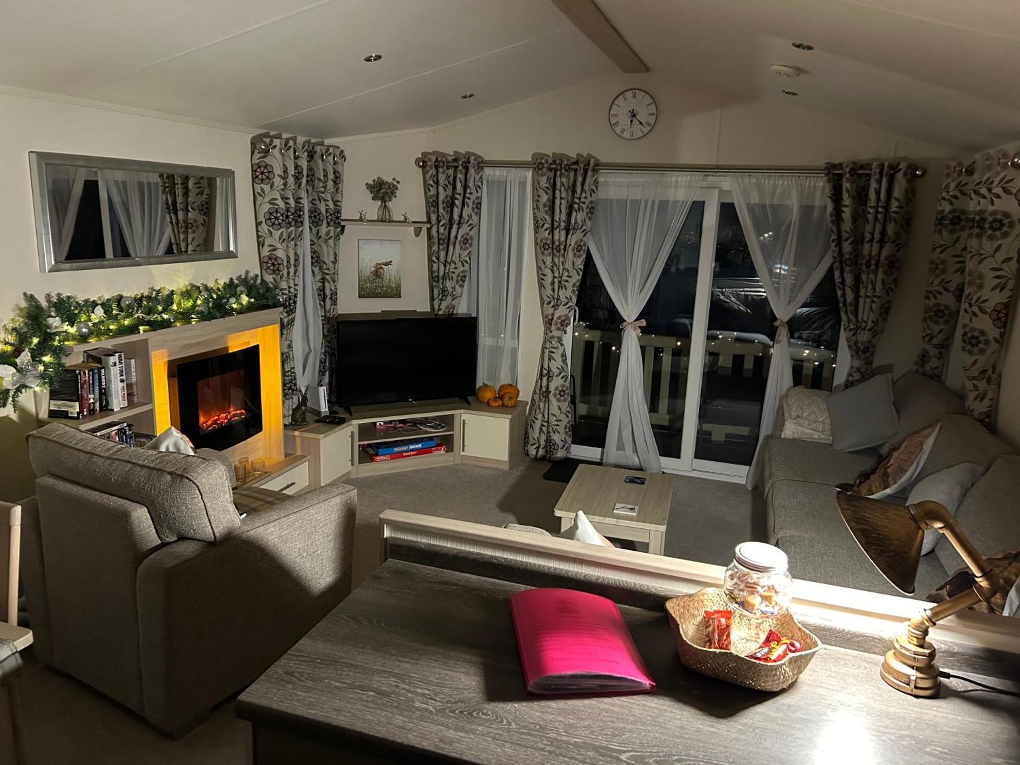 הוילה קינגסטון אפון הול Hares Haven Pet Friendly Sleeps 6 מראה חיצוני תמונה
